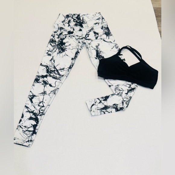 Monochrome Motion Set- Made in Brazil - Picture 1 of 4